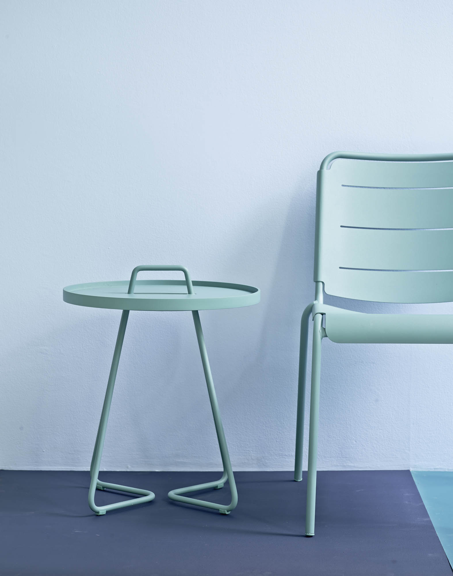 On-the-move sidebord